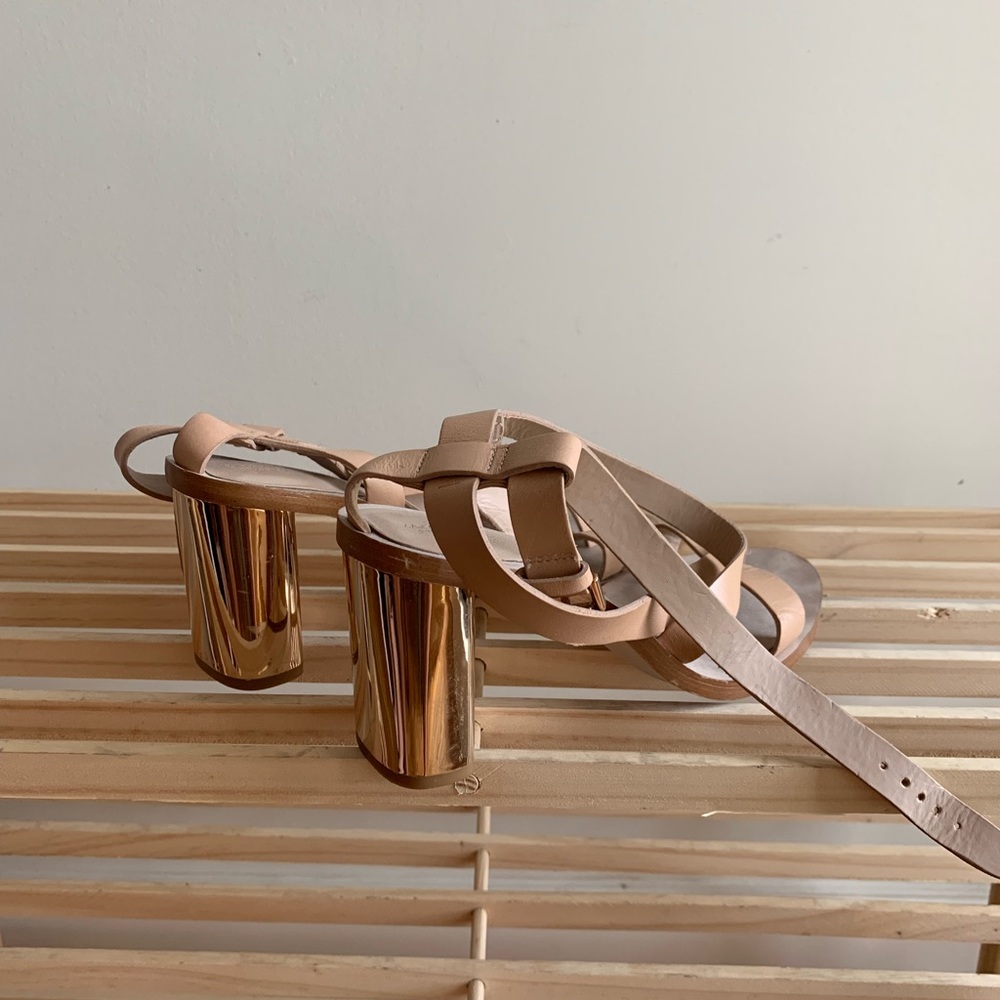 NUDE / BEIGE STRAPPY SUMMER HEELS